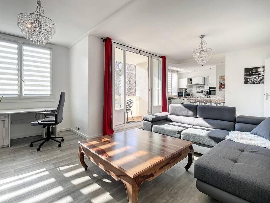 Shining Sun Flat Lyon Caluire Et Parkings Apartment Exterior photo
